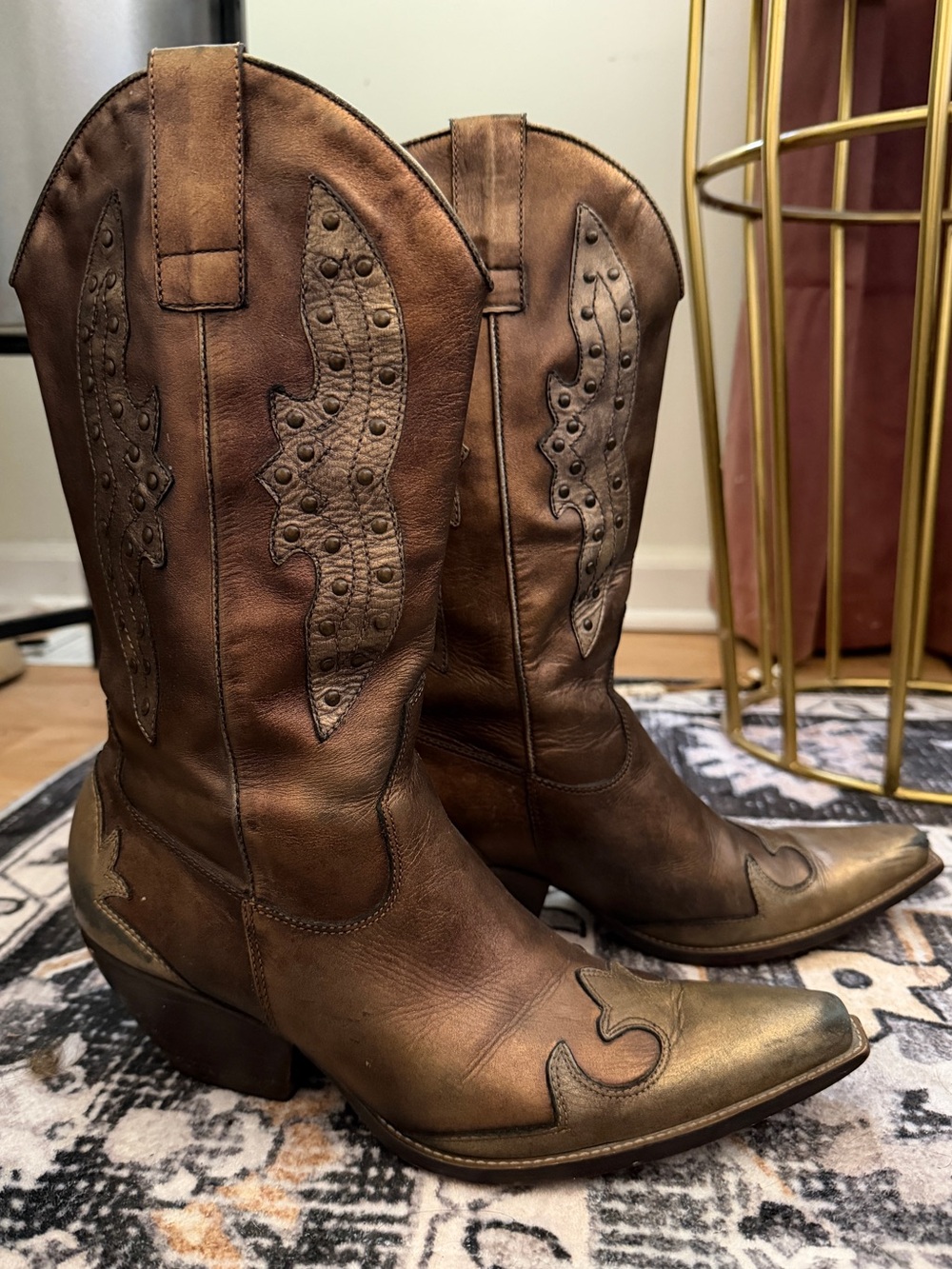 BCBGirls Y2K Western Cowboy Boots Women’s 7.5 Metallic Bronze Gold Studded - Picture 2 of 13